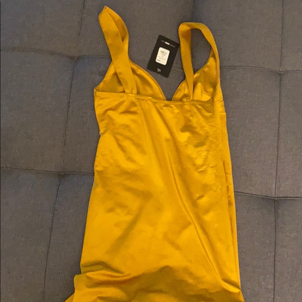 Dress - Picture 4 of 5